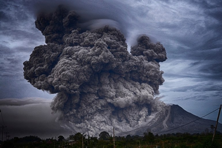 شاهد ثورة بركان أناك كراكاتوا التي أرعبت المتابعين