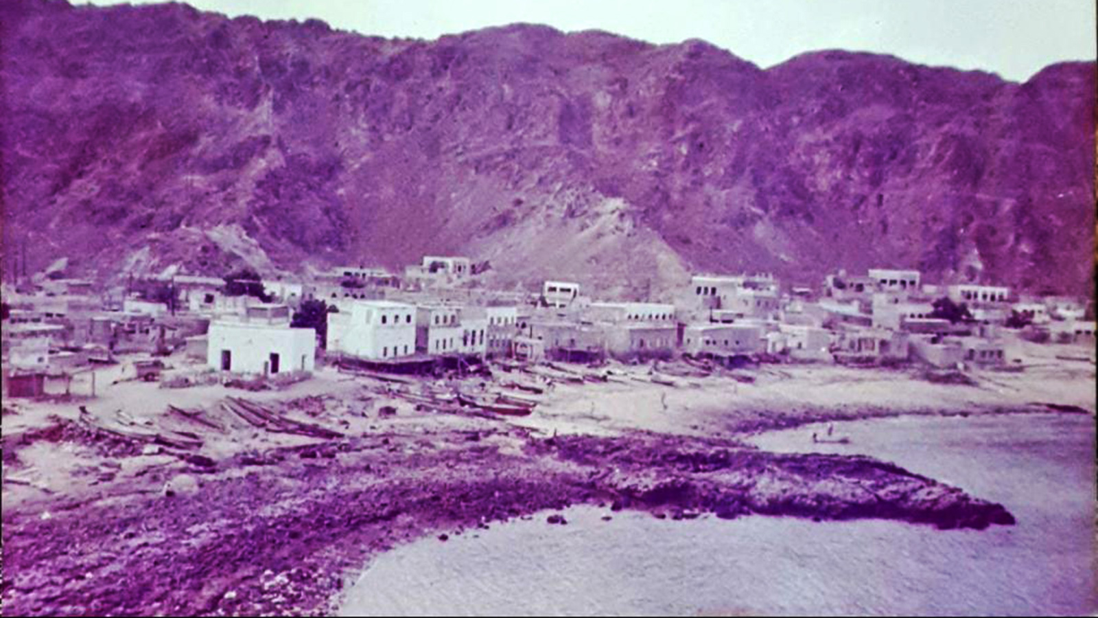 قرية حرامل في السبعينيات (الجزيرة نت)