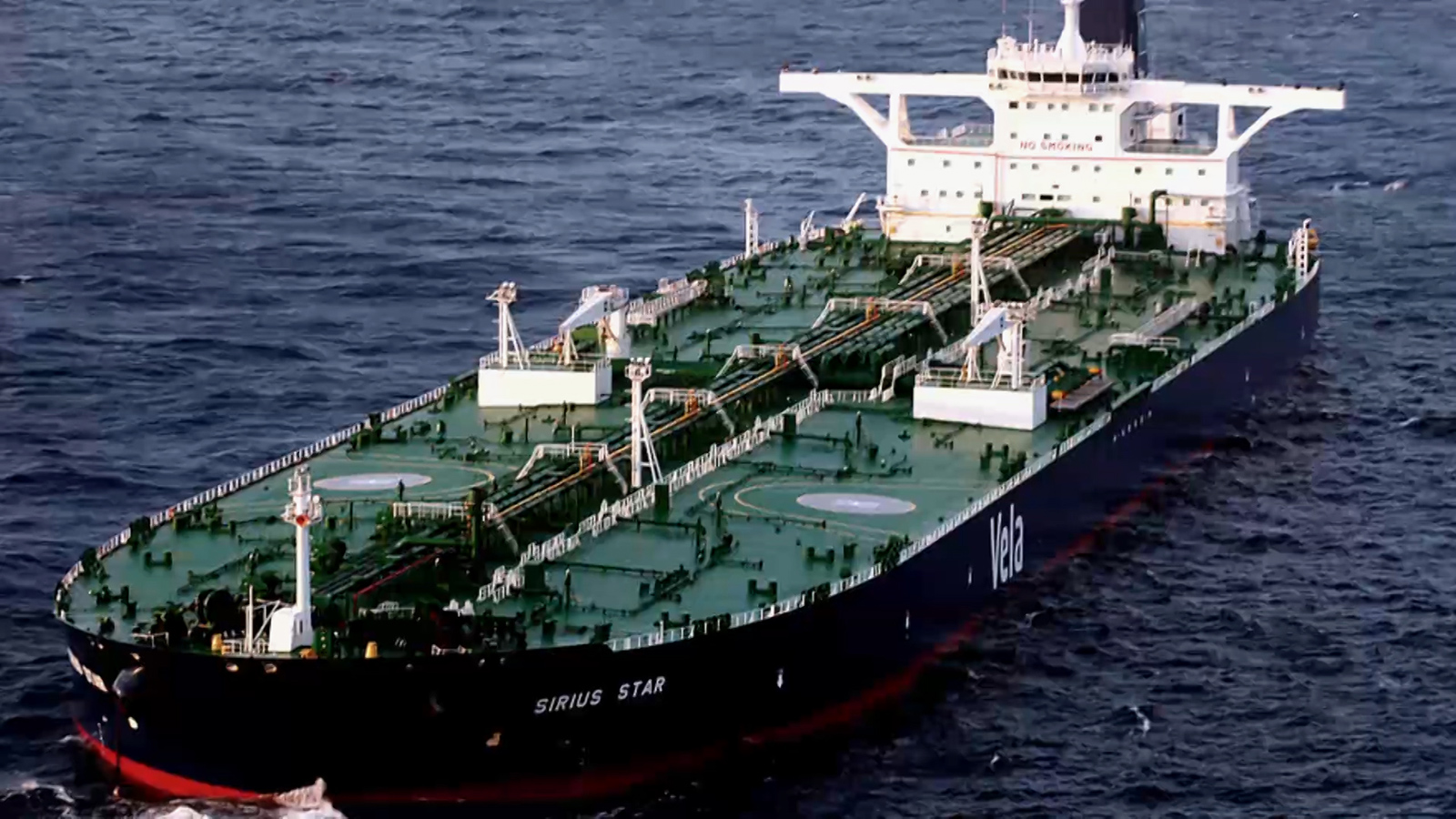 أسباب أزمة النفط السعودي خيارات خاطئة وحرب أسعار خاسرة (الجزيرة)