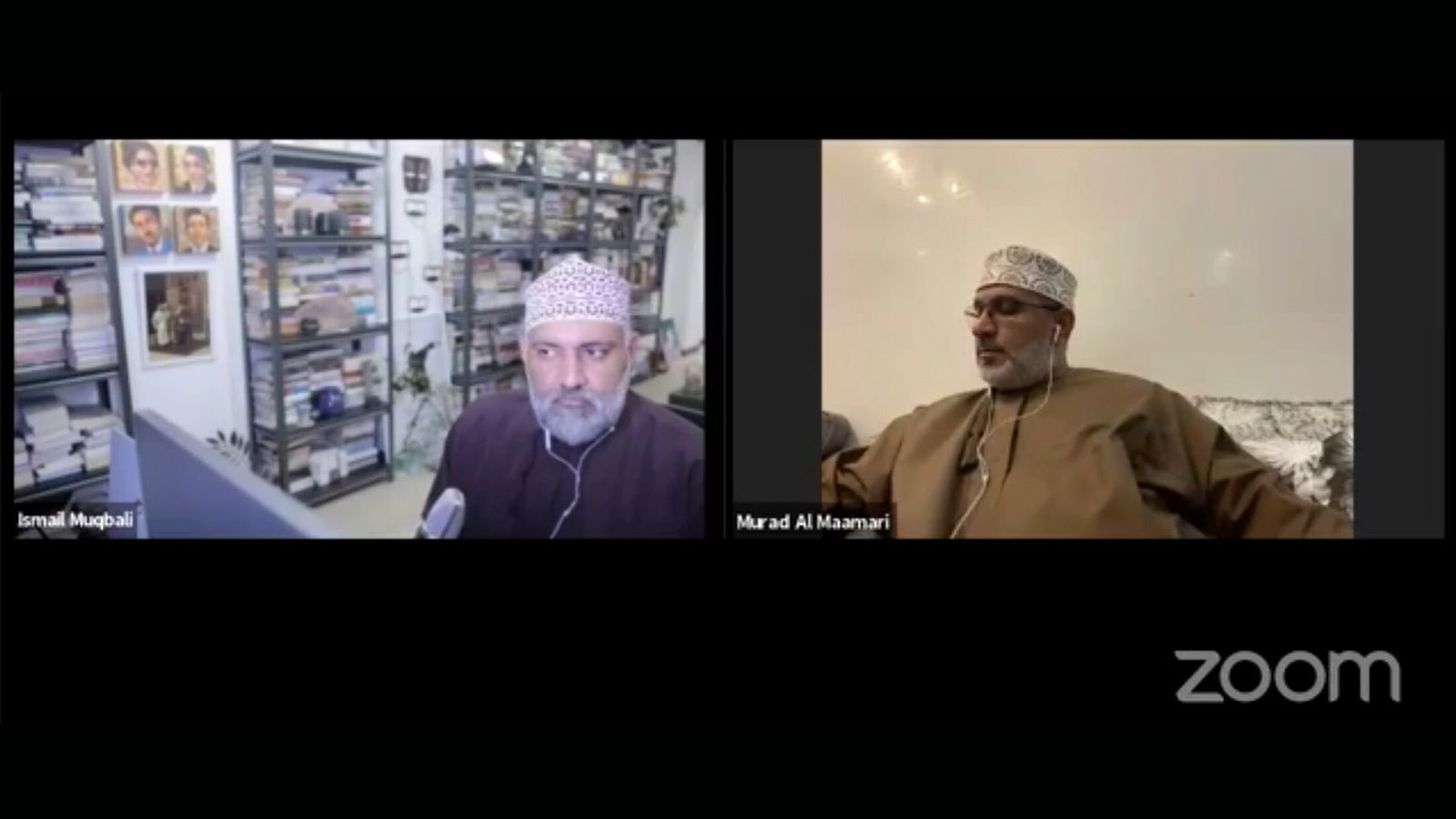 الكاتب العماني إسماعيل المقبالي (يسار) يستخدم منصة زوم لمتابعة حوارات وأنشطة ثقافية (الجزيرة)