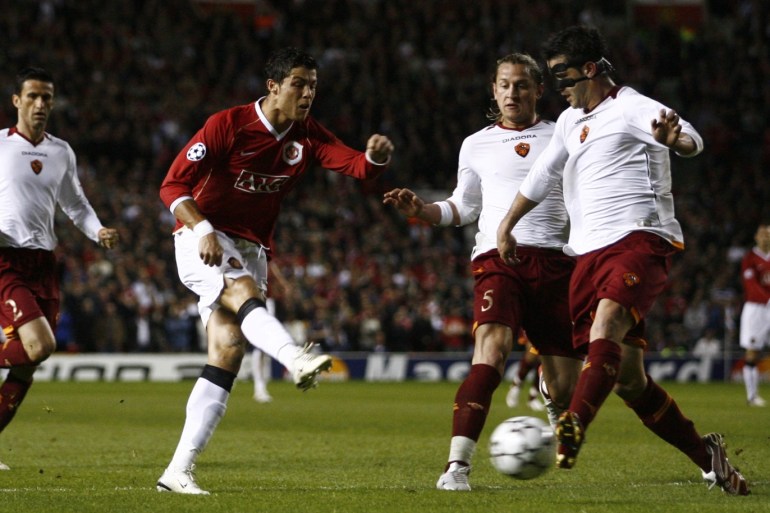 Football - Manchester United v AS Roma - UEFA Champions League Quarter Final Second Leg - Old Trafford, Manchester, England - 06/07 , 10/4/07 Cristiano Ronaldo - Manchester United scores his goal for 4-0 Mandatory Credit: Action Images / Jason Cairnduff