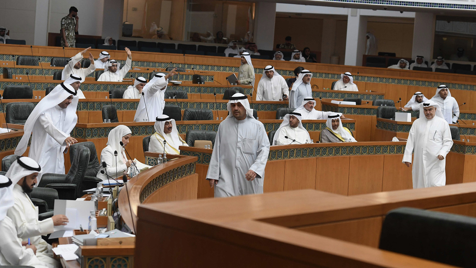 برلمانيون قدموا مقترحا لمجلس الأمة الكويتي لتعديل القانون بشكل يمنع المالك من طرد المستأجر حال تأخره عن السداد(الجزيرة نت)