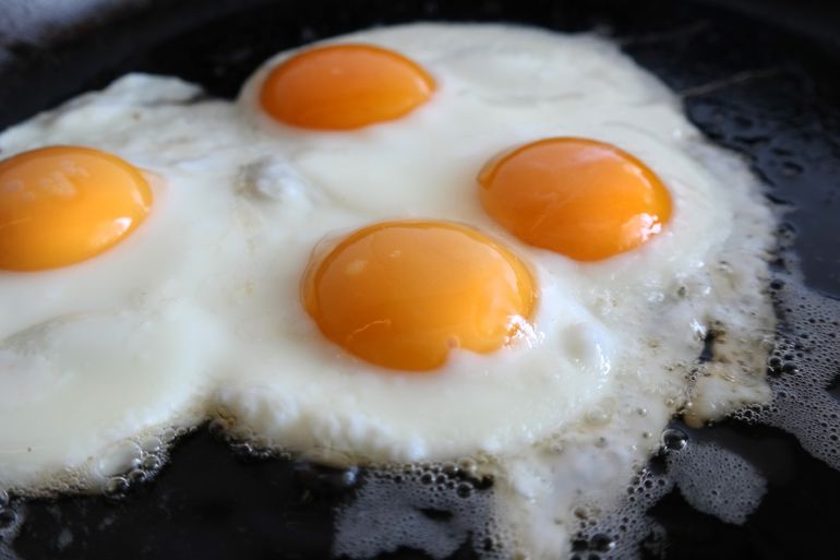 بيض مقلي من بيكسابي