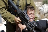 الاحتلال الإسرائيلي يعتقل في سجونه 180 طفلا فلسطينيا (رويترز)