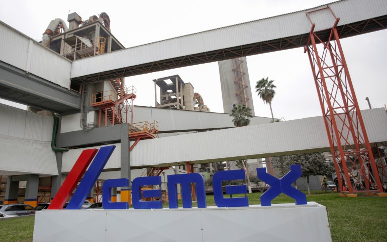 A general view shows a concrete plant of Mexican cement maker CEMEX in Monterrey (رويترز)