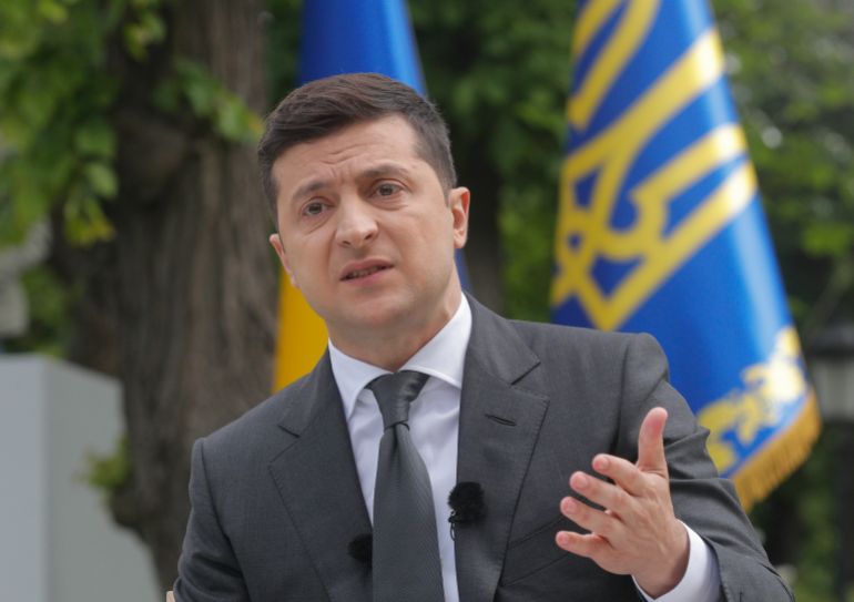 epa08433274 Ukrainian President Volodymyr Zelensky speaks during a press conference in Kiev, Ukraine, 20 May 2020, amid the ongoing coronavirus COVID-19 pandemic. Zelensky answered questions of journalists about the results of the first year as he became President in 2019. EPA-EFE/SERGEY DOLZHENKO