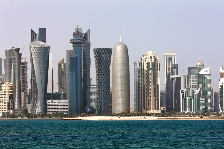 لوموند السعودية والإمارات والبحرين تتخذ من الأخبار المزيفة سلاحا ضد قطر