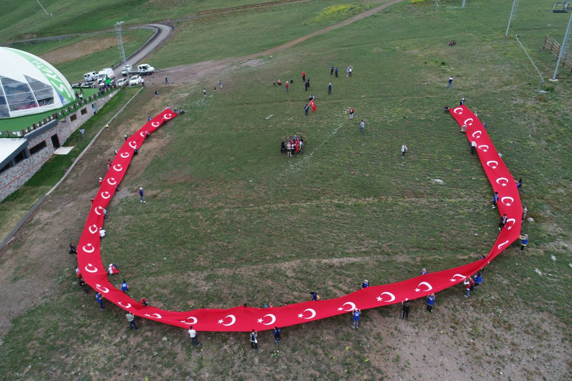 Turkish young people's choreography with Turkish flag on July 15 Democracy and National Unity Day
