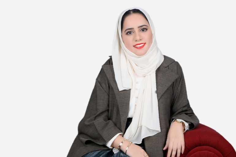 القاصة والروائية العمانية ليلى عبد الله (ليلى البلوشي)