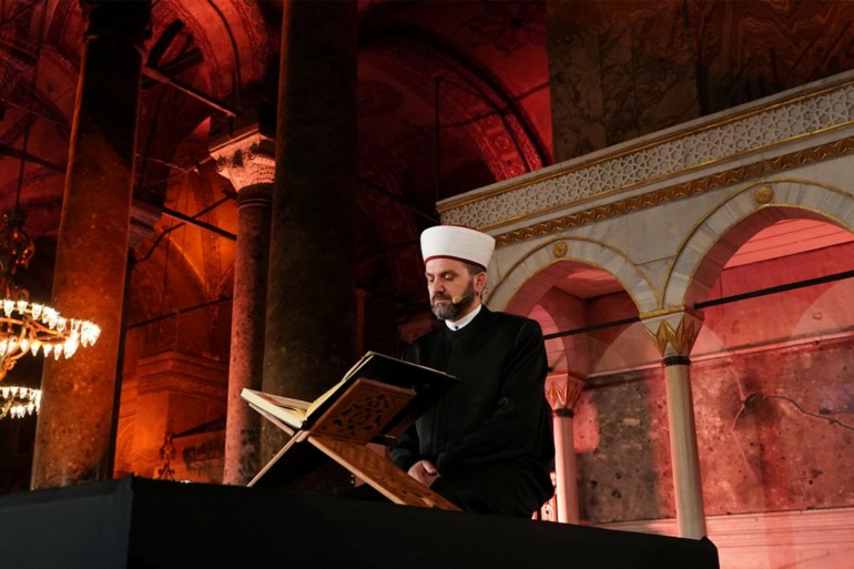الشيخ فروح مشتوار اختير ليكون أول إمام لمسجد آيا صوفيا