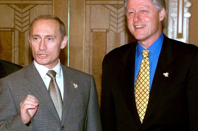 PRESIDENT CLINTON WITH RUSSIAN PRESIDENT PUTIN IN BRUNEI.