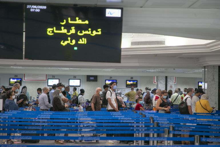 Tunisia reopen borders