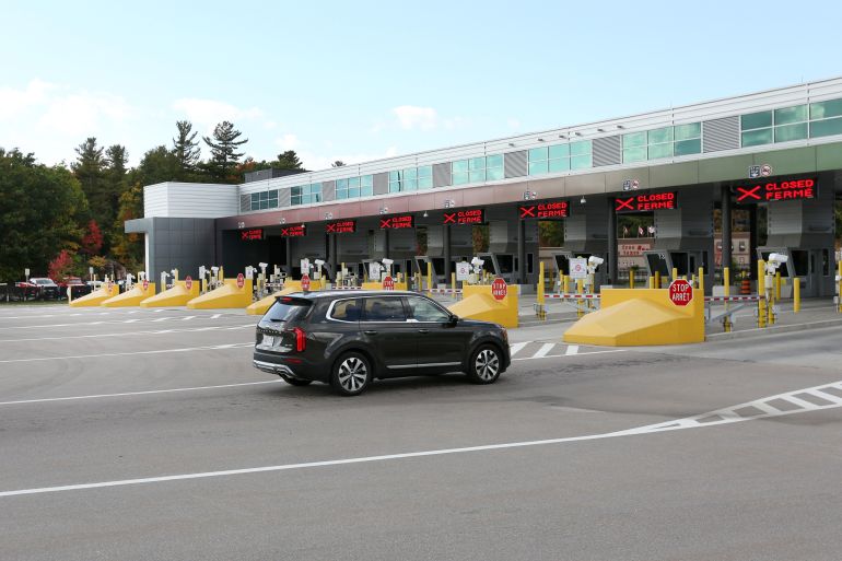 The Canada-United States border crossing in Lansdowne
