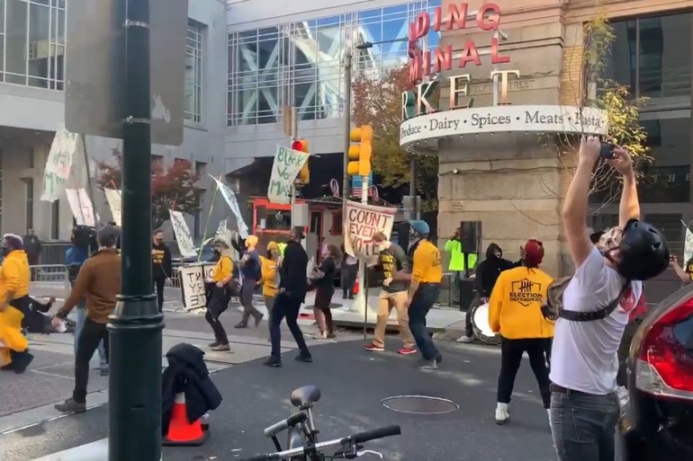 مظاهرات راقصة لدعم استكمال عد الأصوات في فيلادلفيا