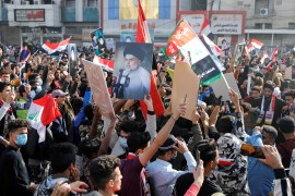 Protesters gather to support Iraq's Sadr