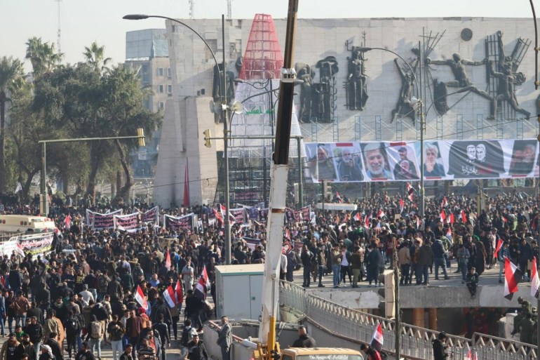 مظاهرات في ساحة التحرير ببغداد لإحياء ذكرى مقتل سليماني والمهندس- مواقع التواصل