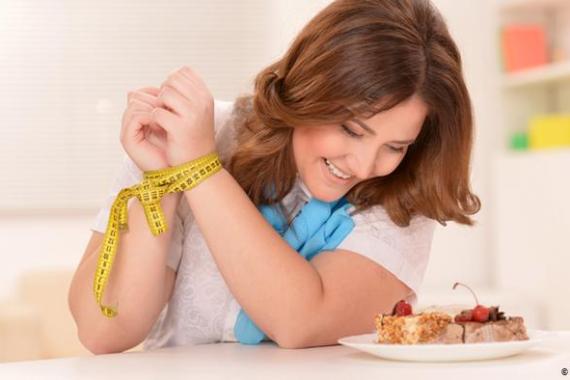 Late-night meals increase sugar levels and fat accumulation, insulin resistance and weight gain (Deutsche Welle)