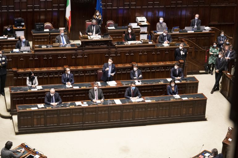 Italy: Premier urges parliament to help save his gov't