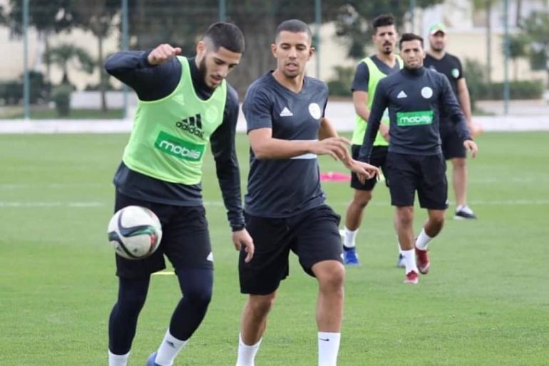 بنزية في تدريبات المنتخب الجزائري