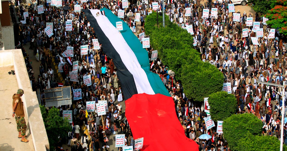 مظاهرات وحراك سياسي ومجتمعي.. اليمنيون يتناسون مشاكلهم ويتضامنون مع فلسطين