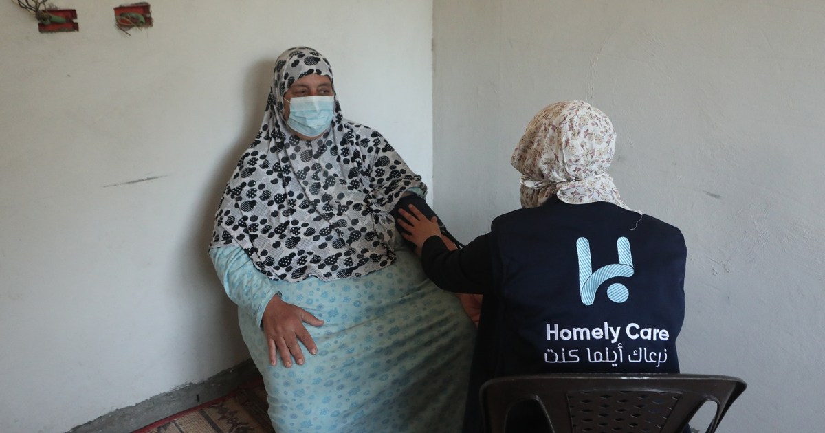 "هوملي كير".. مبادرون في غزة يطلقون خدمات تمريضية منزلية
