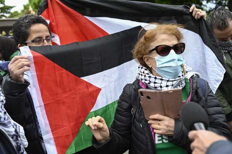 Protest in Paris against Israeli forces' attacks in Al-Aqsa Mosque and Gaza Strip