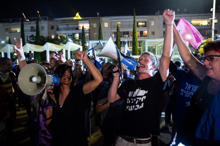 Reactions As Israel's Radical Right Rallies Centre To Oust PM Netanyahu