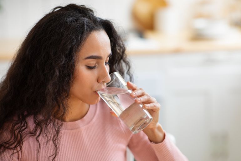 ماالأعراض التي تشير إلى أنك تشرب القليل من الماء؟