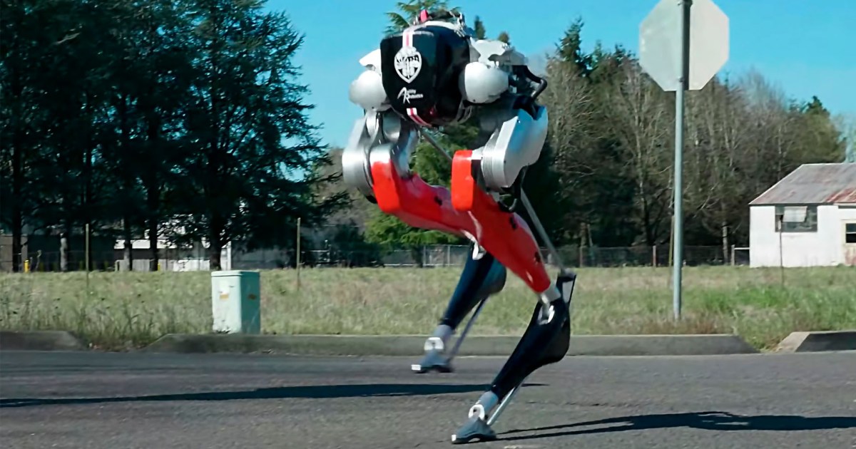 شاهد أول روبوت بقدمين يواصل المشي لمسافة 5 كيلومترات