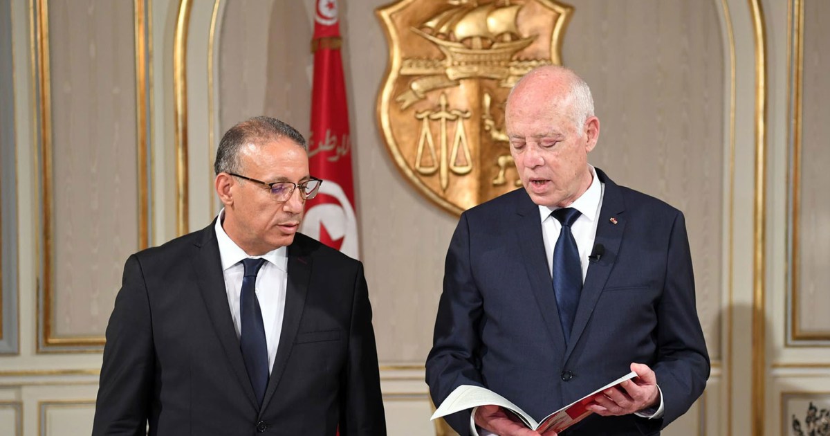 انفجار شعبي أم أياد خارجية؟ ما الذي تسبب في الأزمة السياسية بتونس؟