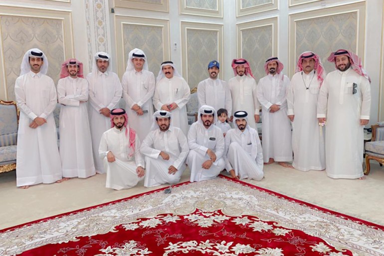 أعضاء مباردة دم ووريد يستهدفون التعريف بالمعالم السياحية في قطر والسعودية (الجزيرة)
