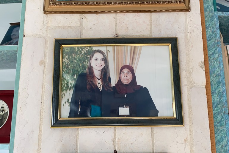 أم حسن بريجية والدة الأسرى والمقاومة للاحتلال على رأس مجلس خدماتي في بيت لحم