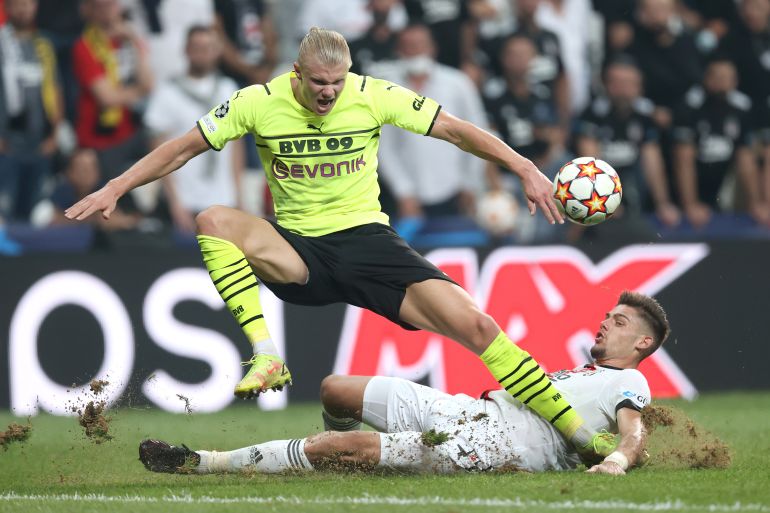 Besiktas v Borussia Dortmund: Group C - UEFA Champions League