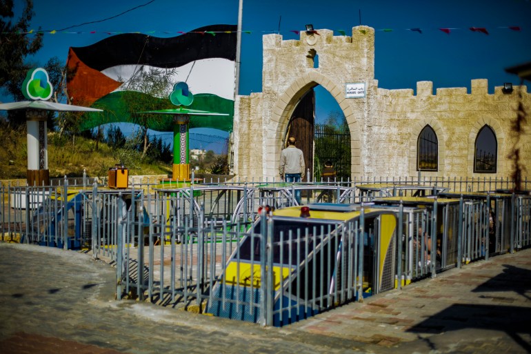 مدينة أصداء أحد أكبر المشاريع السياحية والترفيهية المقامة فوق أراضي مستوطنة سابقة جنوب غزة-رائد موسى-الجزيرة نت