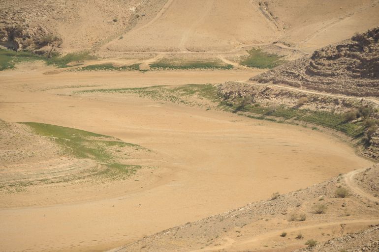 سدود أردنية تلفظ أنفاسها الأخيرة وتنذر بكارثة بيئية جفاف للمزروعات