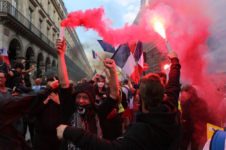 Anti-health pass protests continue in France for 9th consecutive weekend