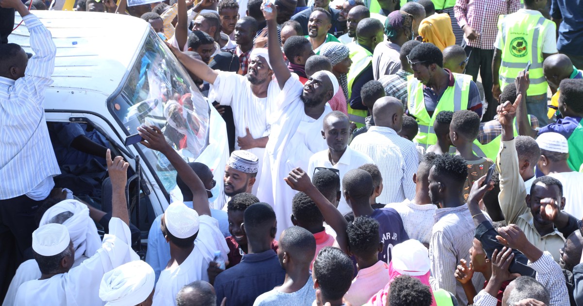 واشنطن تدعو حكام السودان "للاستجابة لإرادة الشعب" ومناوي يطالب حمدوك بعدم الانحياز لأي طرف