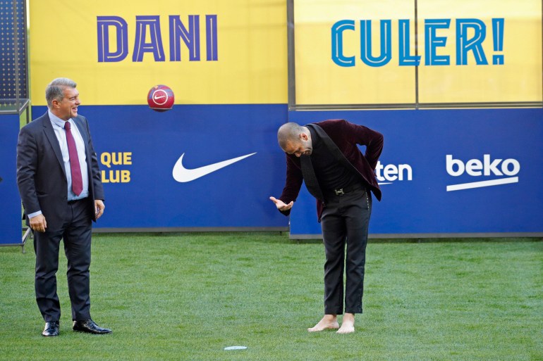 FC Barcelona unveil Dani Alves