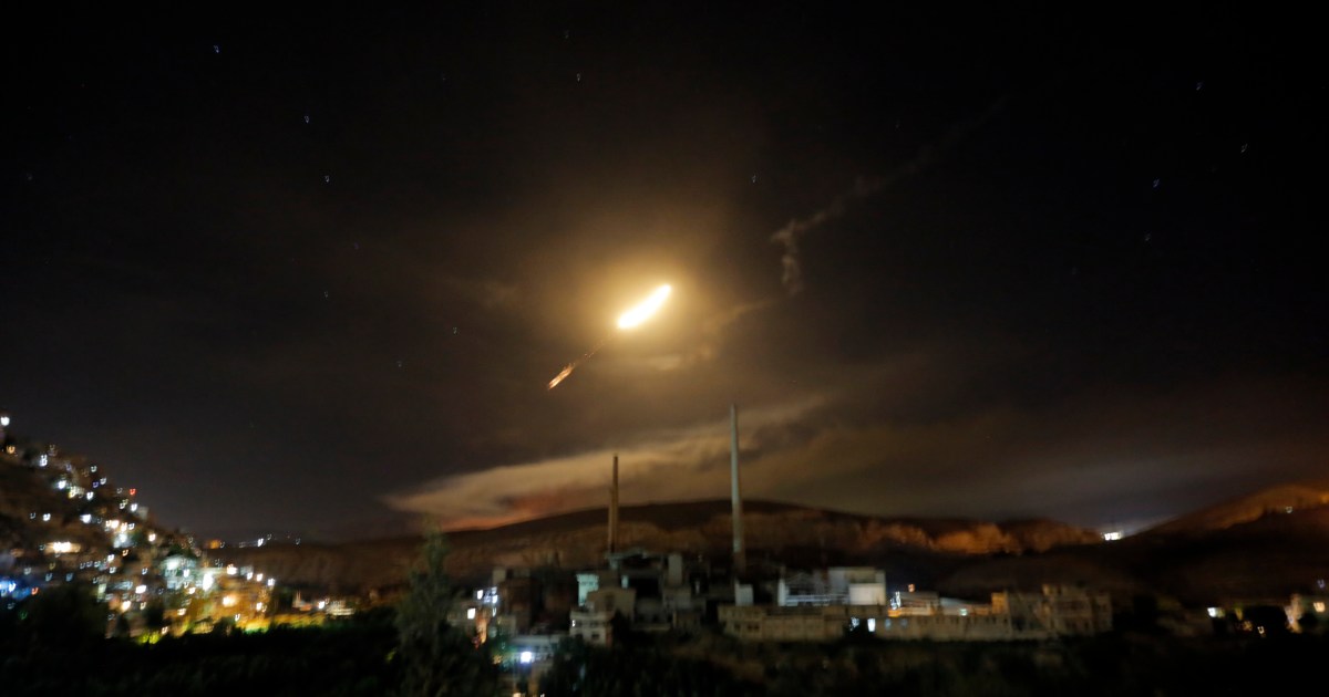سوريا.. مقتل جندي في قصف إسرائيلي على نقاط عسكرية للنظام بالمنطقة الجنوبية