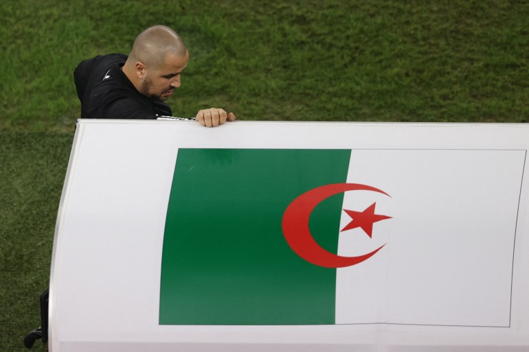 مدرب منتخب الجزائر