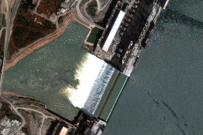 وتظهر صور أقمار صناعية - سد النهضة - المصدر: سكاي واتش