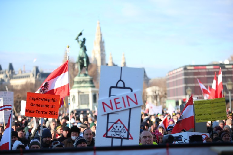 Covid-19 measures protested in Vienna