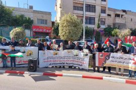 من فعاليات المساندة للأسير أبو حميد أمام الصليب الأحمر بالبيرة.jfif