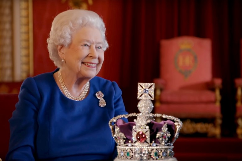 التتويج.. الملكة إليزابيث تروي قصة تتويجها على عرش بريطانيا المصدر: الجزيرة الوثائقية