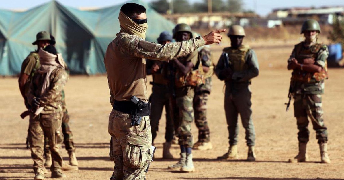 Il menace d’agir unilatéralement si Paris ne répond pas… Le Mali exige une révision de son accord de coopération militaire avec la France, et la France veut réagir |  nouvelles politiques