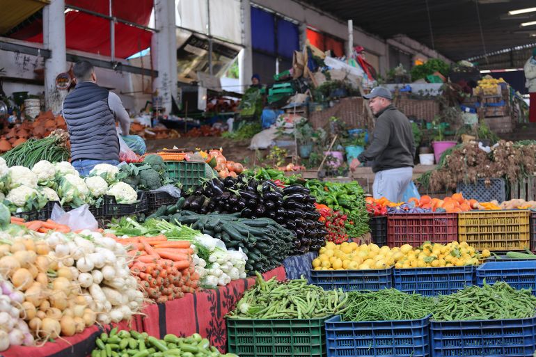 سوق الخضر والفواكه بالعاصمة الرباط