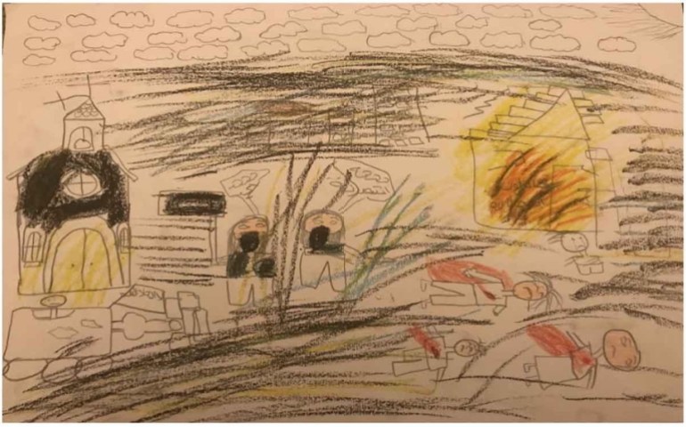 الرسم لطفل عمره 12 سنة تحليل المشهد: احتراق الكنائس والمنازل، موت الأبرياء، تناثر الدماء. الطفل يوضح ما في الرسم: "لقد سمعنا أنهم قتلوا أُمًّا وطفليها… إنهم هنا ملطخون بالدماء".