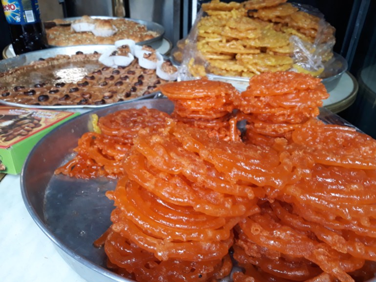 حلويات شرقية في برباس
