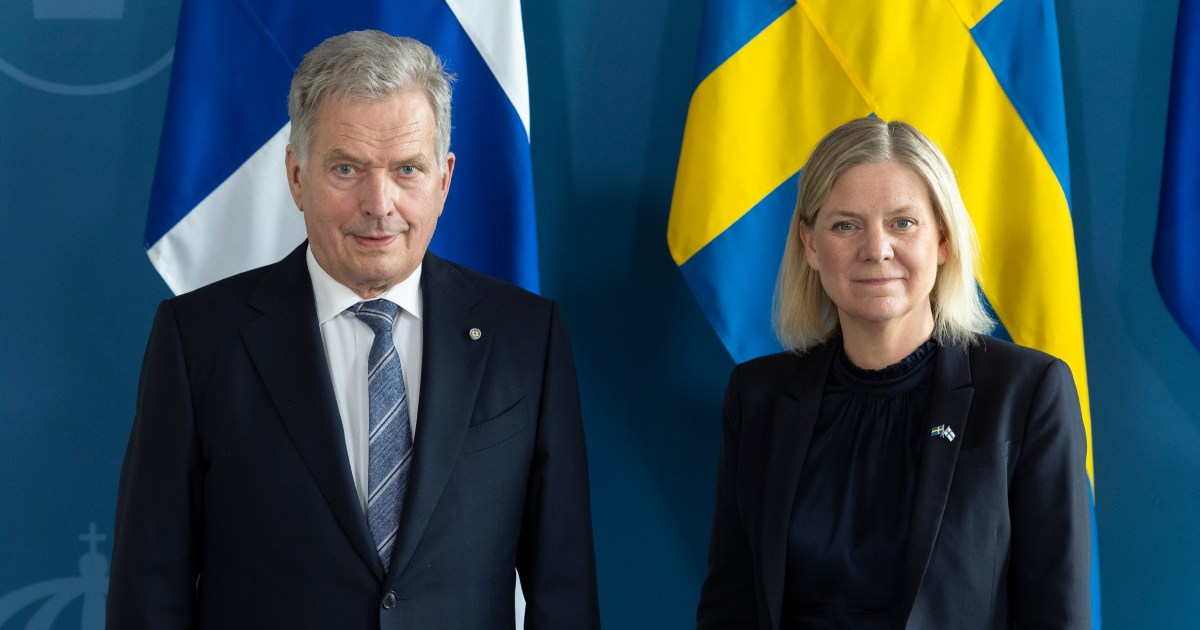 فنلندا والسويد تقدمان رسميا طلب الانضمام للناتو وأردوغان: لا نقبل دولاً ترعى الإرهاب في الحلف