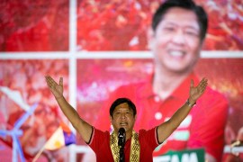 FILE PHOTO: Philippine presidential candidate Ferdinand "Bongbong" Marcos Jr., son of late dictator Ferdinand Marcos, delivers a speech during a campaign rally in Lipa, Batangas province, Philippines, April 20, 2022. REUTERS/Eloisa Lopez/File Photo